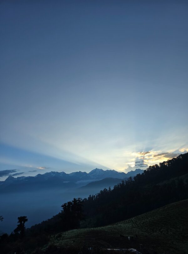 Dayara Bugyal Trek Package